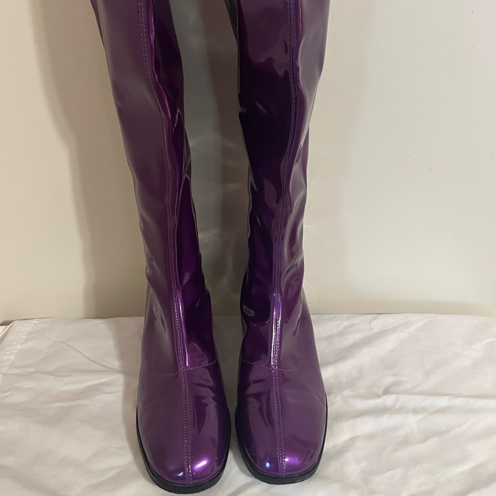 GoGo knee high purple Boots